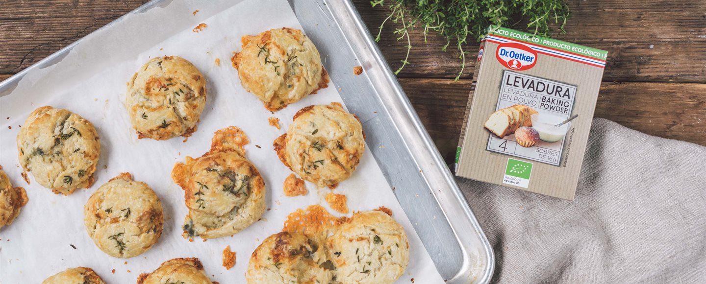 Scones de tomillo y queso gorgonzola Receta | Dr. Oetker